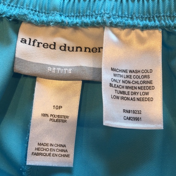 Alfred Dunner Capri pants - Picture 7 of 7